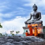 Buddhism - Do đâu Phật giáo suy vi
