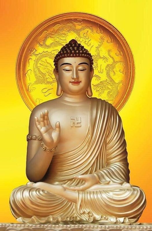 Dạy con làm phước từ thời niên thiếu - Tượng Đức Phật ngồi thiền