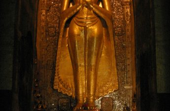 Tượng Phật Ca Diếp tại chùa Ananda (A Nan Đà), Myanma