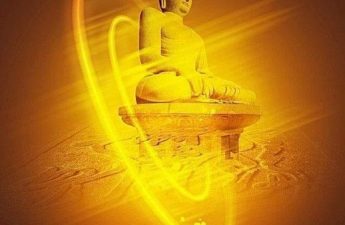 Người Niệm Phật có ánh sáng Vô Lượng Quang